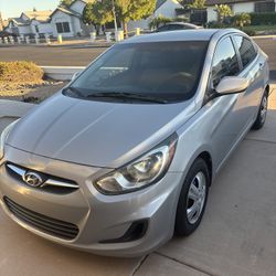 2012 Hyundai Accent