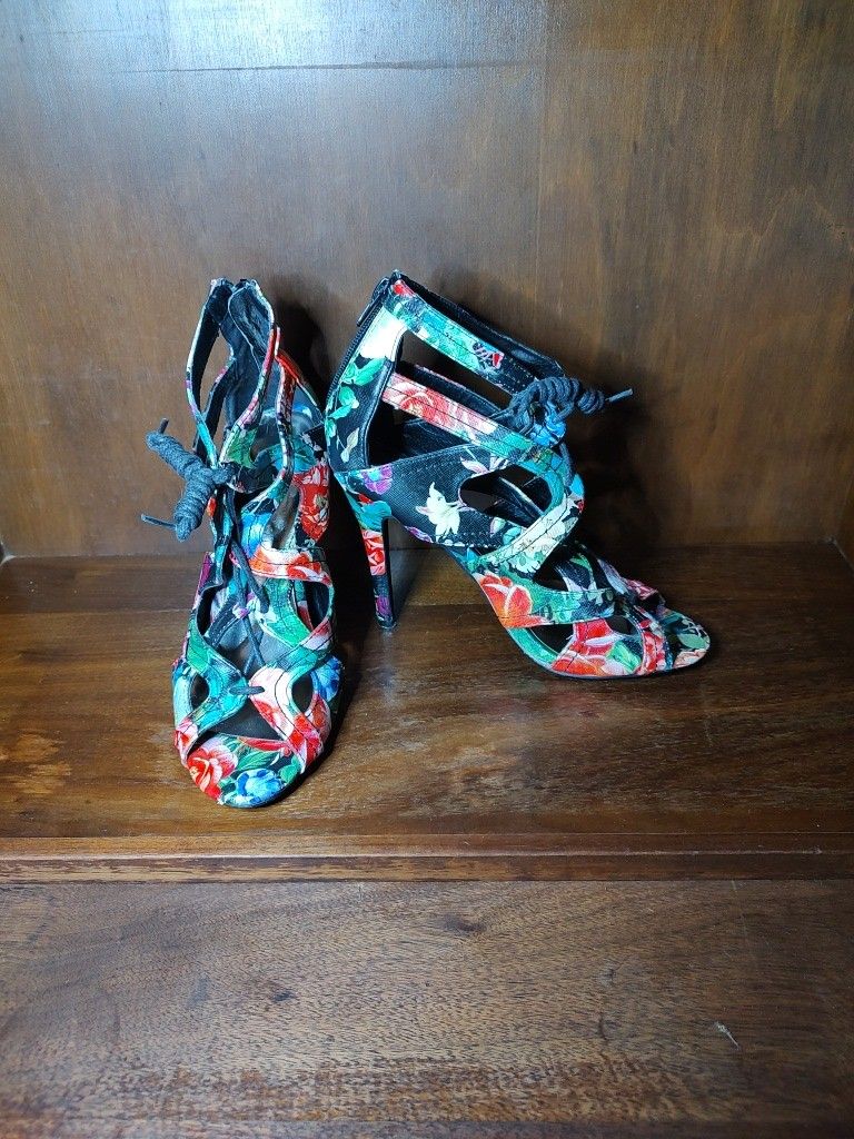 Madden Girl Strappy Lace Up Front, Zip Back Floral Heels Size 8