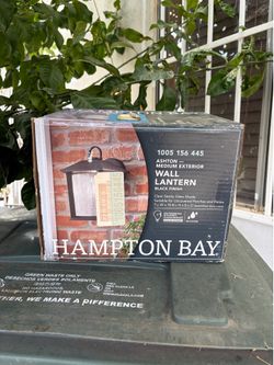 Wall lantern