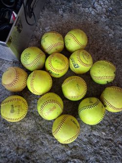 14 SOFTBALL PRACTICE BALL
