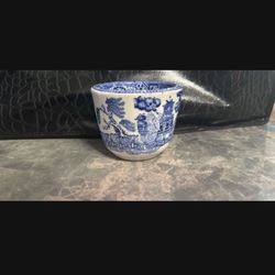 ANTIQUE ROLLED THICK RIM BUFFALO CHINA BLUE WILLOW CANTONESE TEA CUP S USA EUC