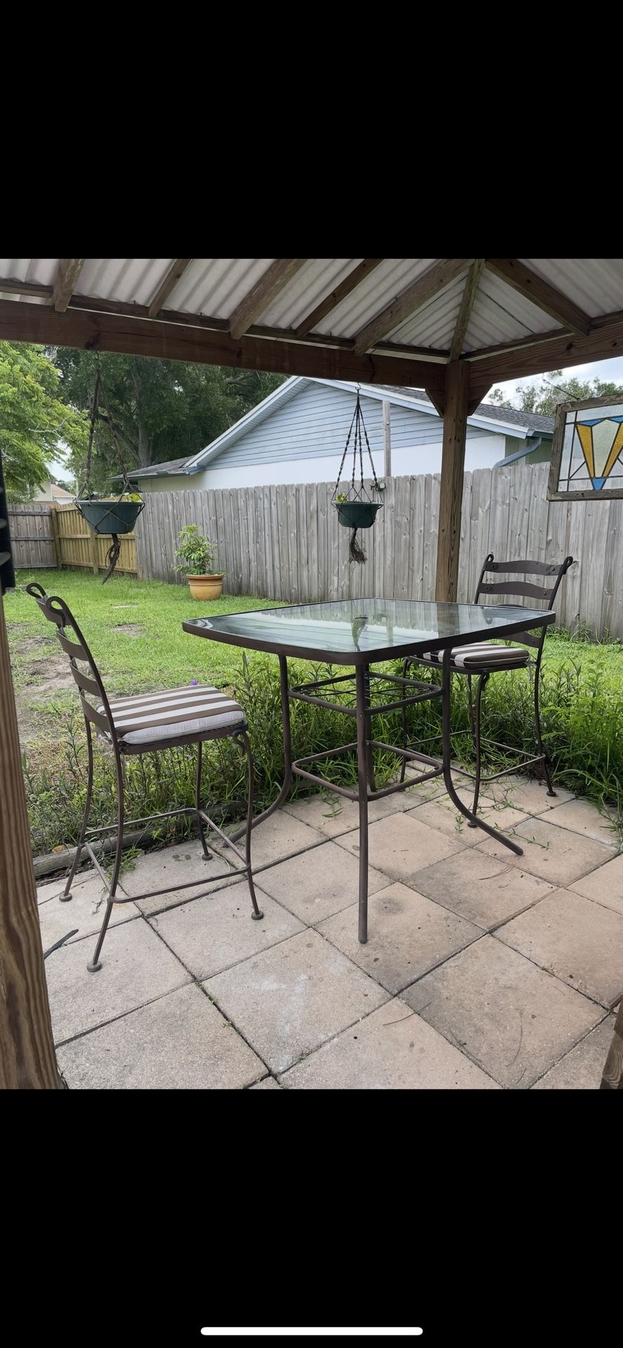 Outdoor Patio Set Table And Chairs.