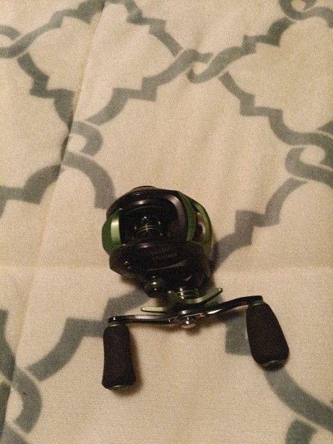 Bait Casters Reel