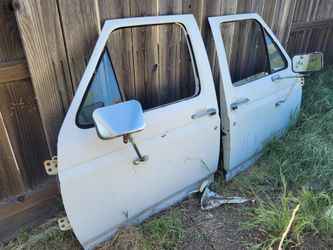 1984 F250 Doors, fenders, Hood And Core Support