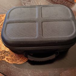 Oculus Quest 1st Gen Comes With Case