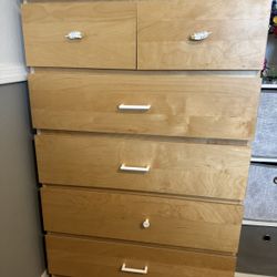 4 Piece Queen Bedroom Set