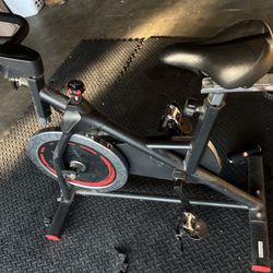 Joroto Running Machine – Screen + Safety Features