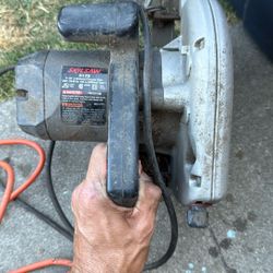 Skil Saw Works Need Cleaning But Works Good 