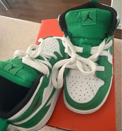 Jordan’s green/white