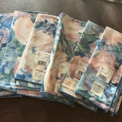 NEW! Set of Dining Napkins