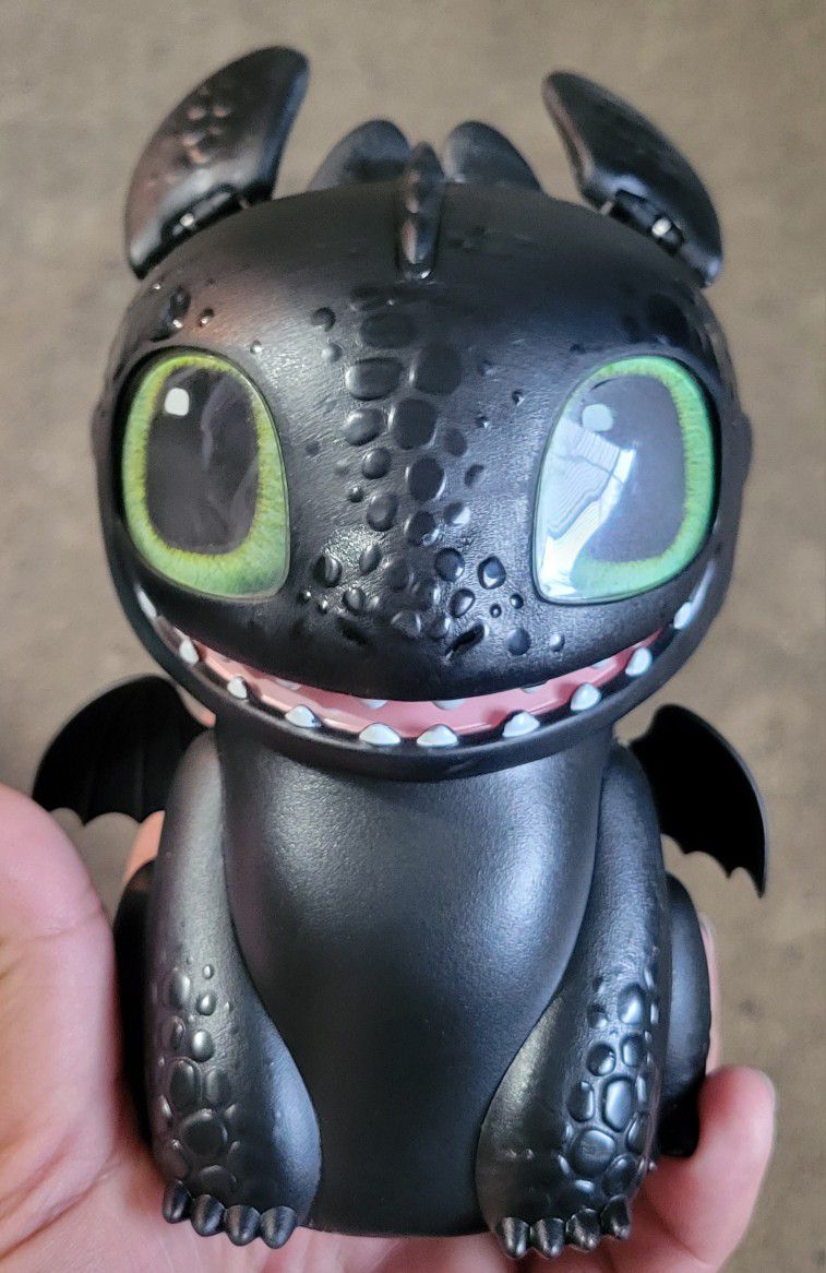 How To Train Your Dragon Toothless Hatchimal 