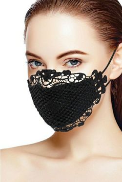 1 Black Face Mask