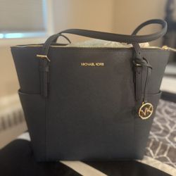 Michael Kors Tote