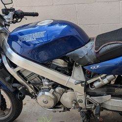1988 Honda Hawk 650GT RC31