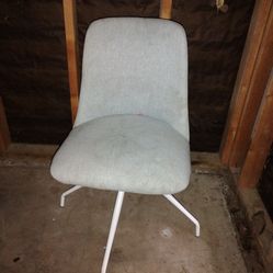 Swivel chair