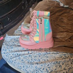 Boots Size 8