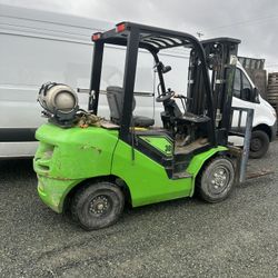 Forklift 2022 Not Even 1000 Hours $25000