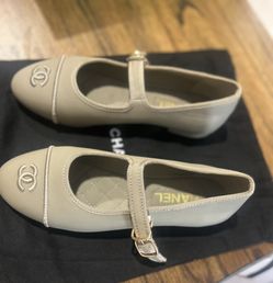 Mary Janes ballet flats Size 7