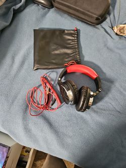 Wired Headphones 3.5mm to Aux