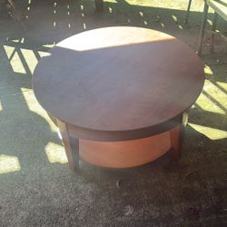 Circle Table