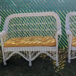 Vintage White Wicker Loveseat & 2 Matching Chairs & Pads & Free Plant