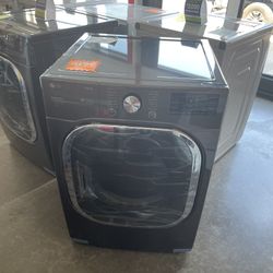 New LG ThinQ Gas Dryer 7.4 Cubic Feet
