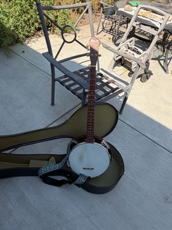 Delta Banjo with Hard Case and Strap