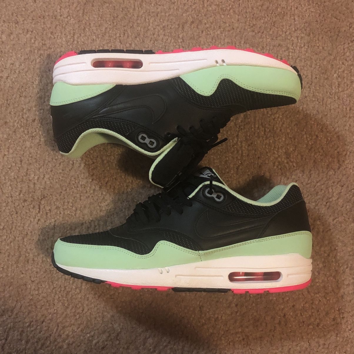 NIKE AIR MAX FB 'YEEZY' SIZE BOX NOT INCLUDED **ONLY WORN ONCE**