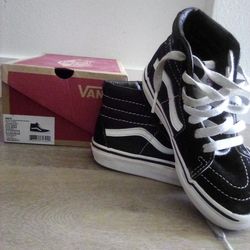 $20 Black And White Vans