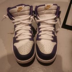 Nike Dunks