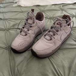 Nike Air Force Woman’s 9.5