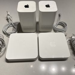 Set of 4 Apple AirPort Extreme WiFi Routers