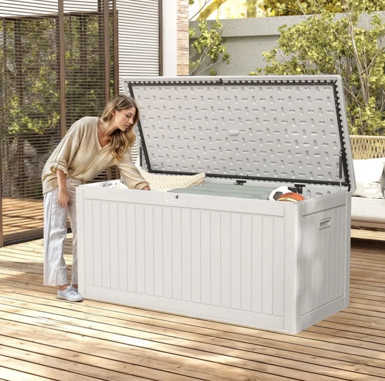 OUTDOOR DECK BOX XXXL SIZE 260 GALLONS. WATERPROOF AND LOCKABLE BRAND NEW IN BOX!!!