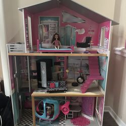 Large 3 story wooden dollhouse 