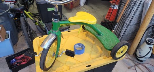 John DEERE TRIKE 