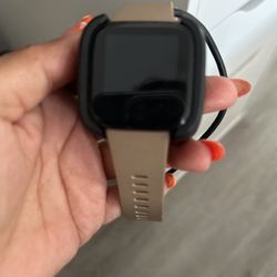 Fit Bit Versa Watch