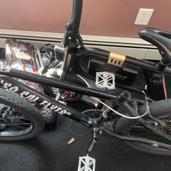 se bike so cal flyer 24” tires 250$