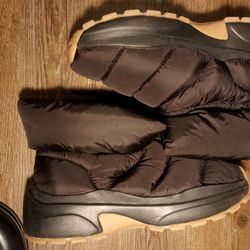 H&M BLACK PUFFER BOOTS 