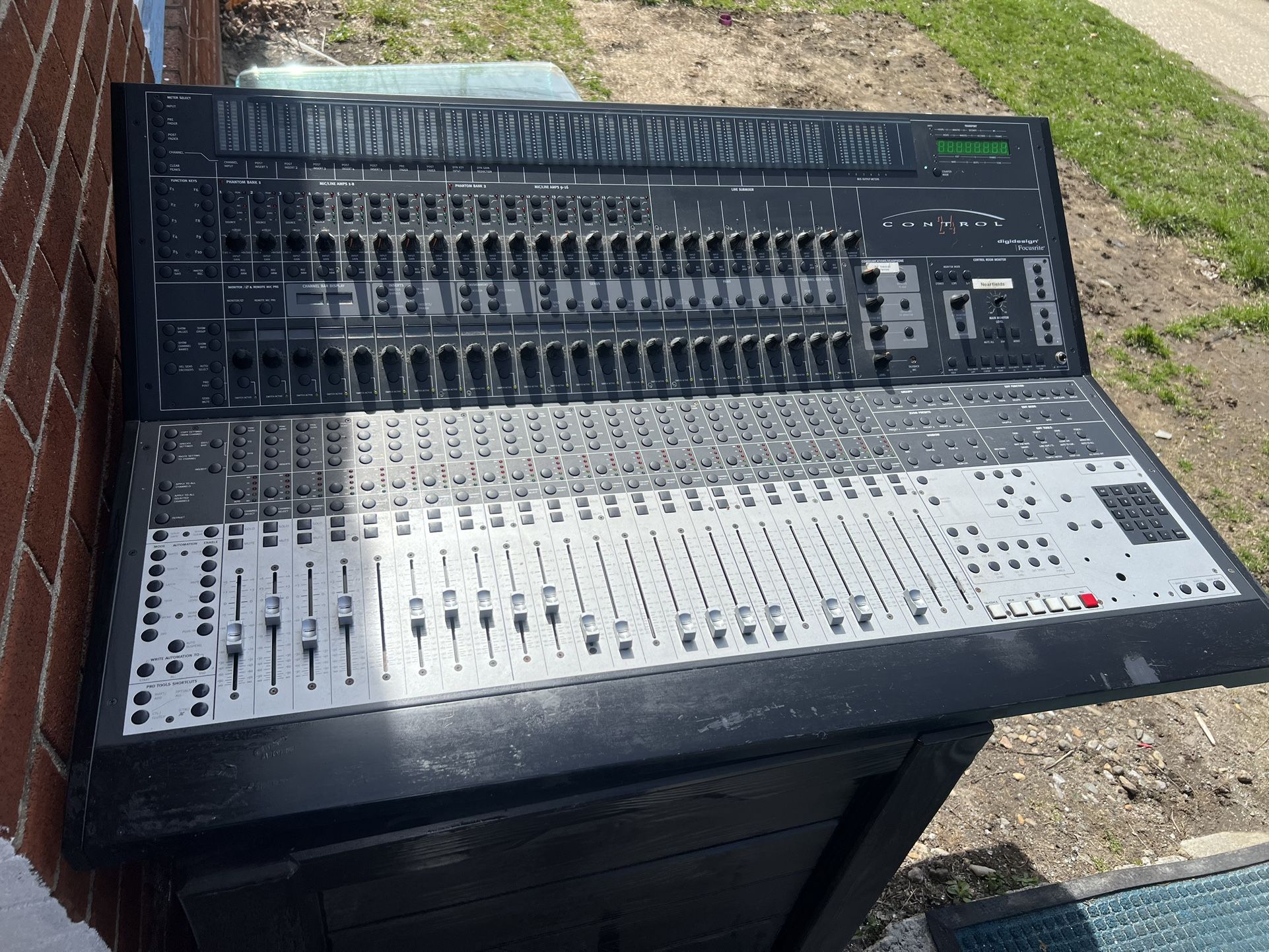 💙sold As Is Digidesign focusrite 24❤️ Mixing Console For ProTools
