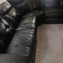 SECTIONAL 💯% LEATHER RECLINER ELECTRIC ⚡ BLACK COLOR.. DELIVERY SERVICE AVAILABLE 💥🚚💥