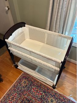 Infant Co-sleeper bassinet