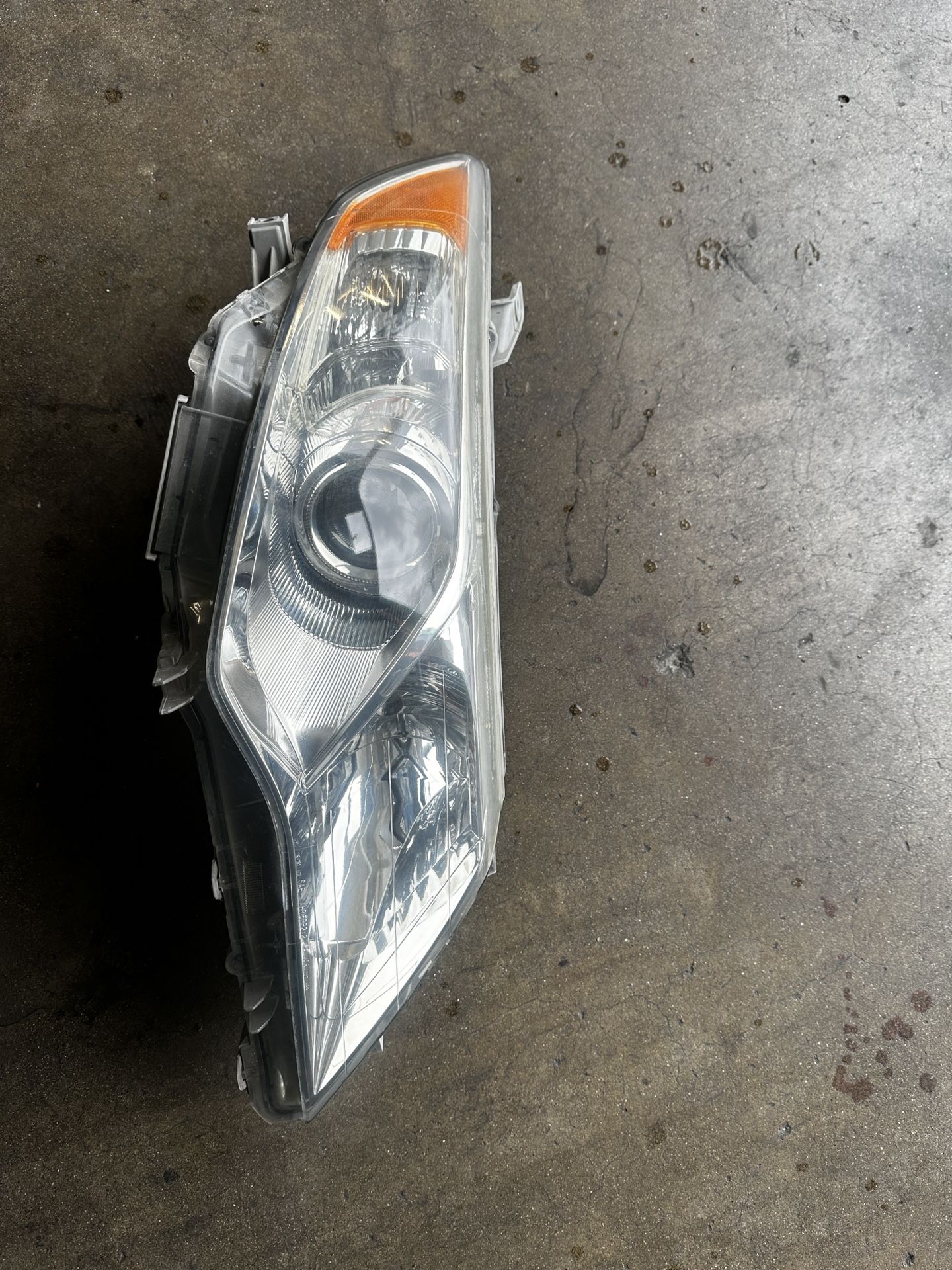 2012-2014 Camry Used Left Headlight