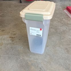Pet Food Storage 