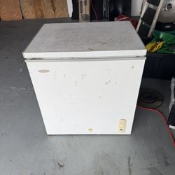 Chest Freezer 5 Cubic Ft