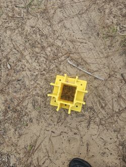 24 Saftey Boots And Hardware