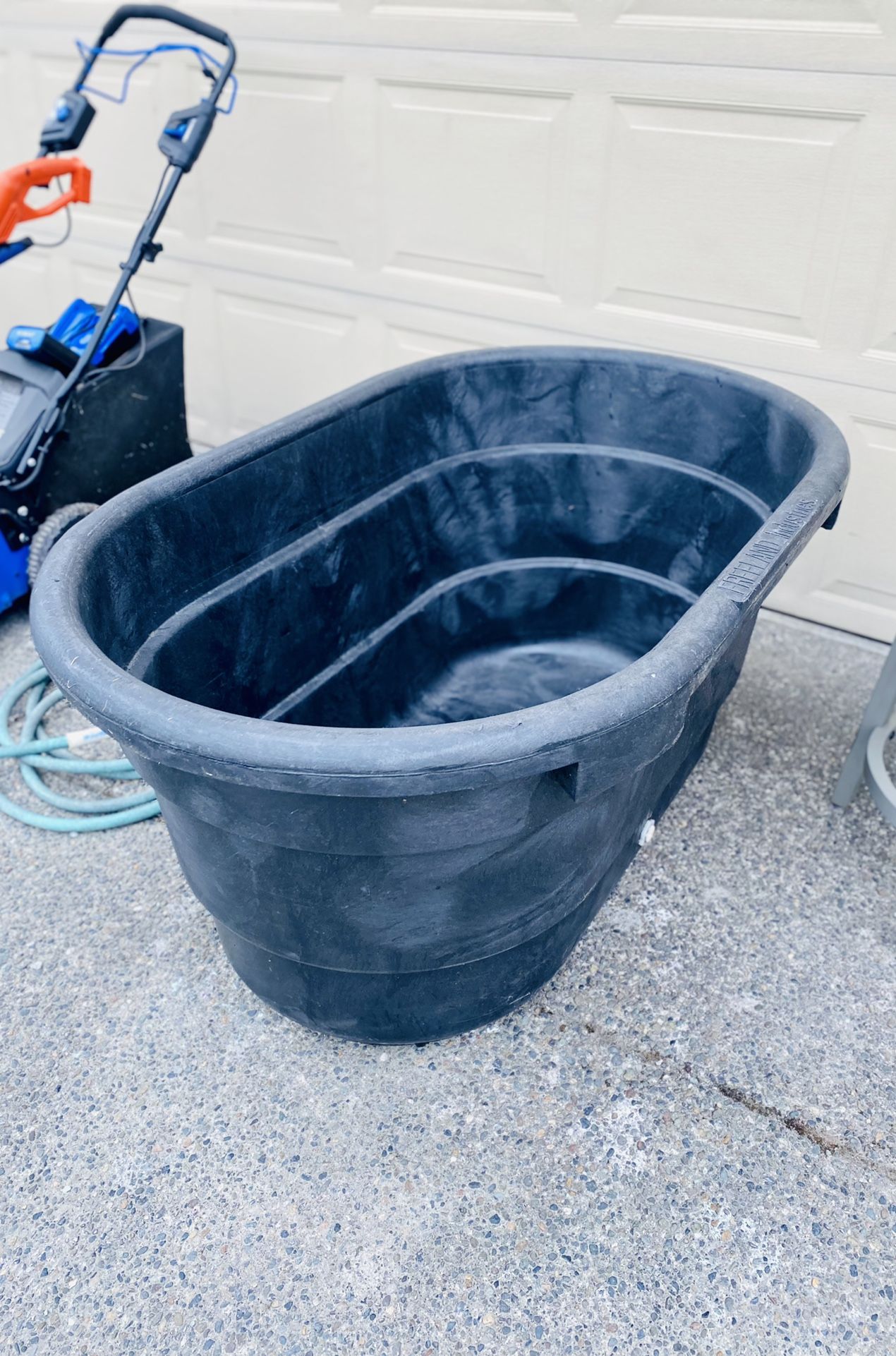 Stock Tank 100 Gallons