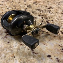 abu garcia black max spinning reel Abu Garcia Black Max Spinning Reel with 60 4.8:1 Ratio 4 Bearings 30"  Retrieve Rate Ambidextrous Clam Pack : Amazon.sg: Sporting Goods