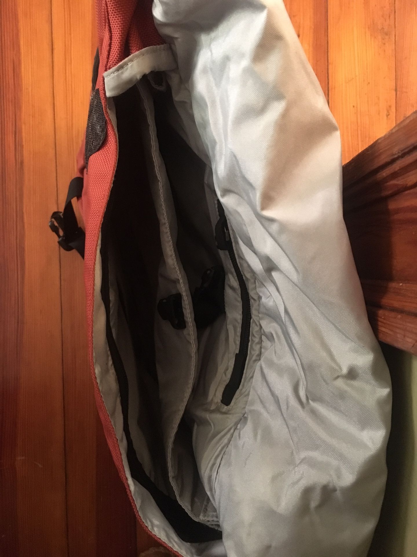 Patagonia cross body messenger bag