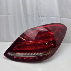 MERCEDES C300 TAIL LIGHT RIGHT PASSENGER 2015 2016 2017 2018 LED A(contact info removed) OEM