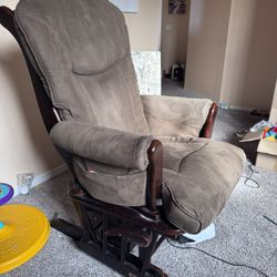 Rolling/nursing Chair